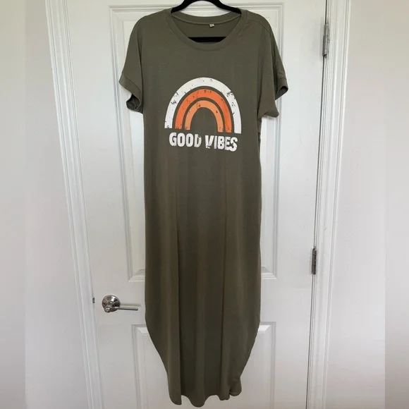 “Good Vibes” Maxi Dress - Picture 10 of 12